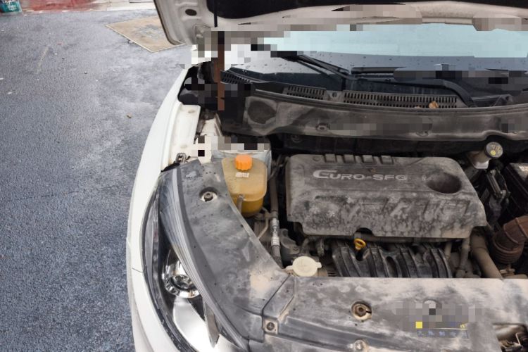 Used Dongfeng Fengon 580 2017 1.8L Manual Comfort Model Engine Bay Right