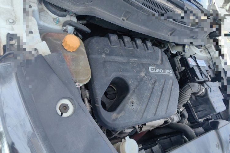 Used Dongfeng Fengon 580 2017 1.5T CVT Luxury Model Engine Bay Right
