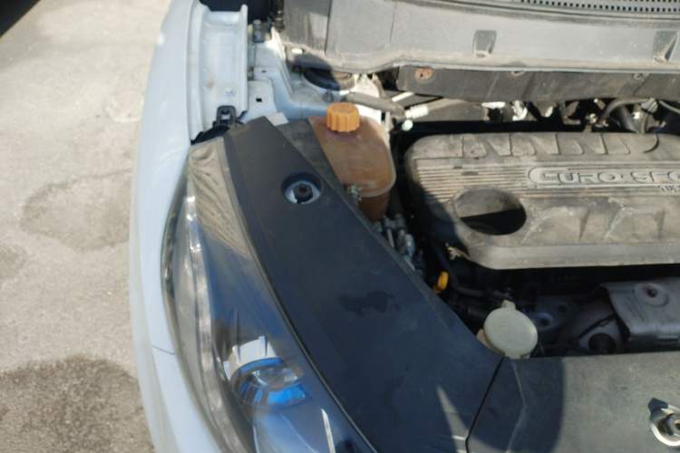 Used Dongfeng Fengon 580 2017 1.5T CVT Smart Connectivity Model Engine Bay Right