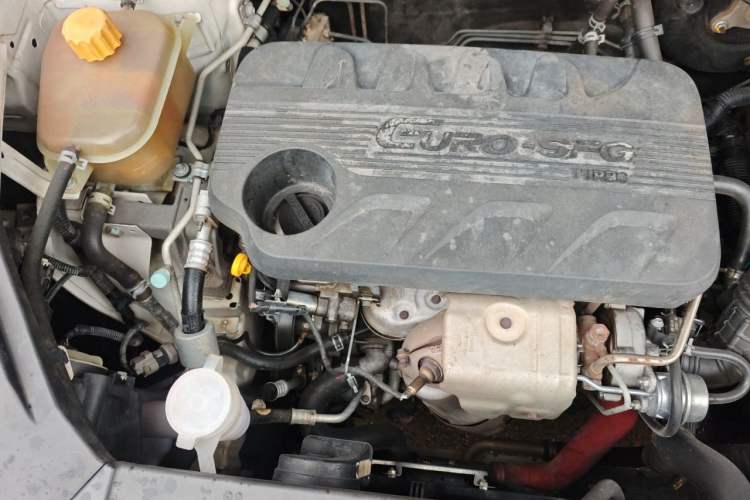 Used Dongfeng Fengon 580 2017 1.5T CVT Smart Style Model Engine Bay Right