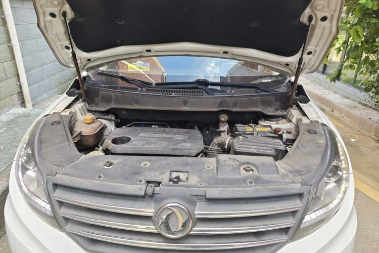 Used Dongfeng Fengon 580 2017 1.5T CVT Comfort Model Engine Bay