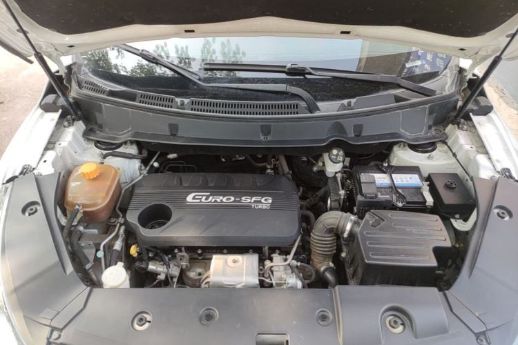 Used Dongfeng Fengon 580 2017 1.5T CVT Smart Style Model Engine Bay