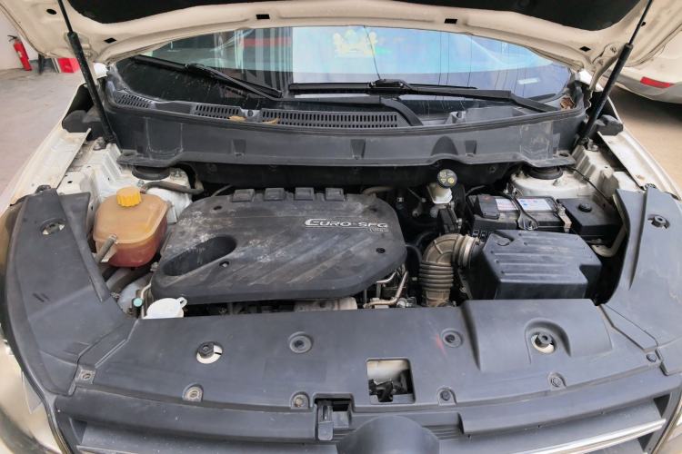 Used Dongfeng Fengon 580 2017 1.5T CVT Luxury Model Engine Bay