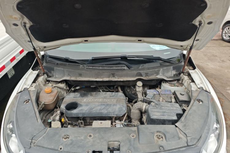 Used Dongfeng Fengon 580 2017 Revised Version 1.5T CVT Luxury Edition Engine Bay