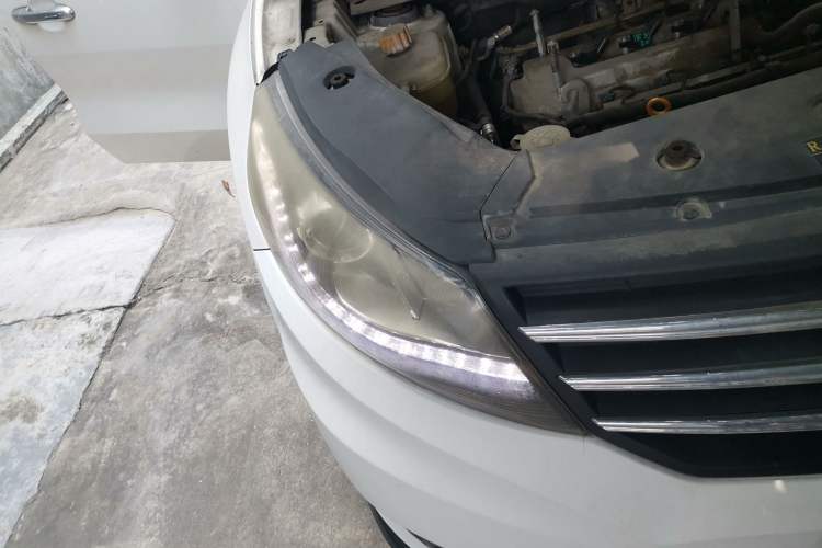 Used Dongfeng Fengon 580 2017 1.8L Manual Comfort Model Exterior 6