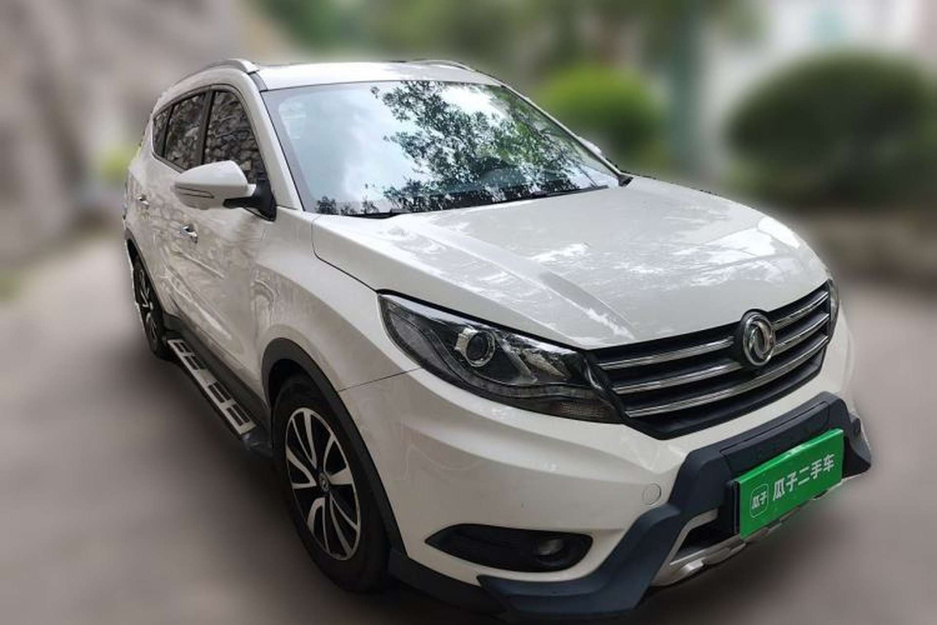 Used Dongfeng Fengon 580 2017 Revised Version 1.5T CVT Luxury Edition Front Right 45 Deg