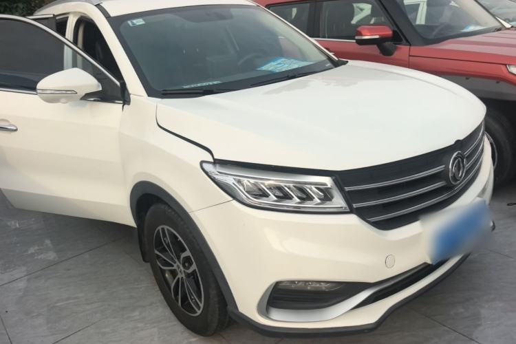Used Dongfeng Fengon 580 2017 1.5T CVT Smart Style Model Front Right 45 Deg