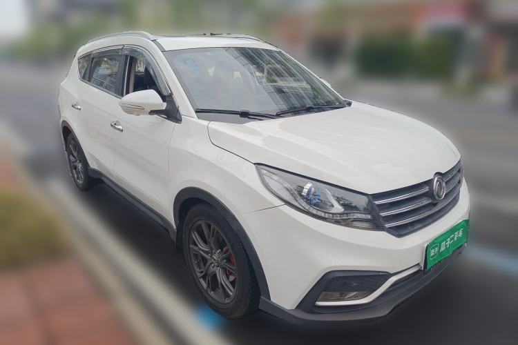 Used Dongfeng Fengon 580 2017 1.5T CVT Smart Connectivity Model Front Right 45 Deg