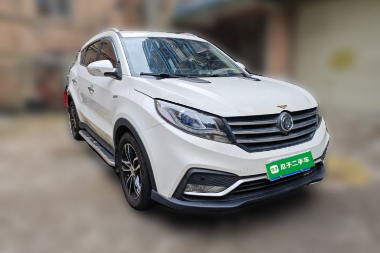 Used Dongfeng Fengon 580 2017 1.5T CVT Smart Style Model Front Right 45 Deg