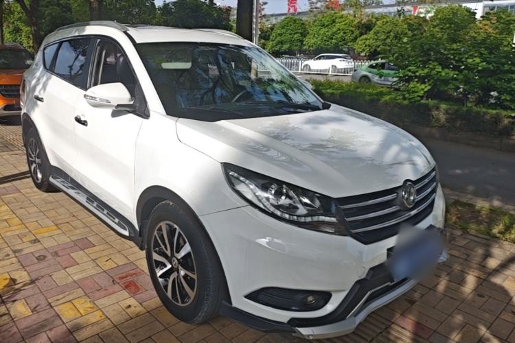 Used Dongfeng Fengon 580 2017 1.5T CVT Luxury Model Front Right 45 Deg