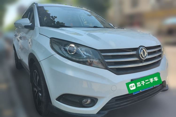 Used Dongfeng Fengon 580 2017 1.5T Manual Luxury Model Front Right 45 Deg
