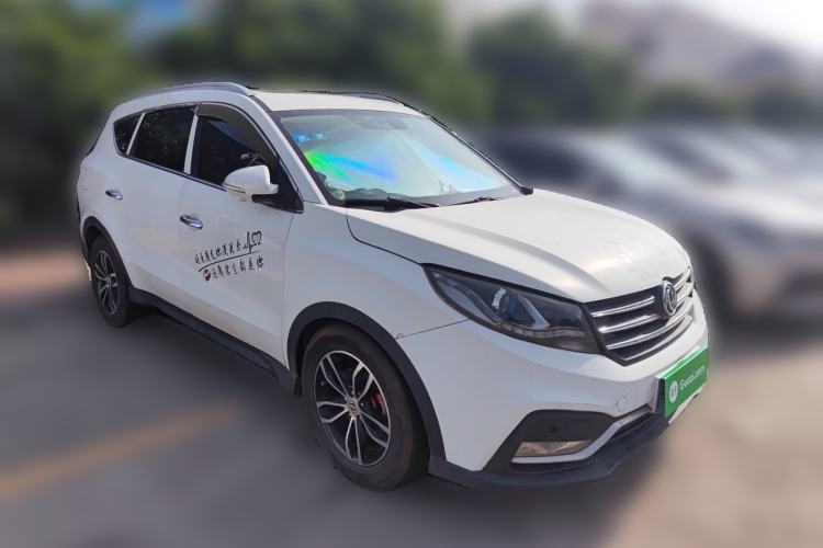 Used Dongfeng Fengon 580 2017 1.5T CVT Smart Style Model Front Right 45 Deg