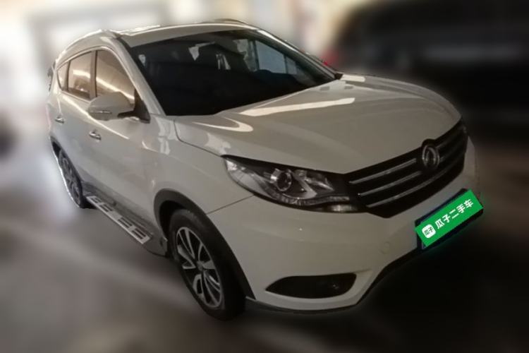 Used Dongfeng Fengon 580 2017 1.5T Manual Luxury Model Front Right 45 Deg