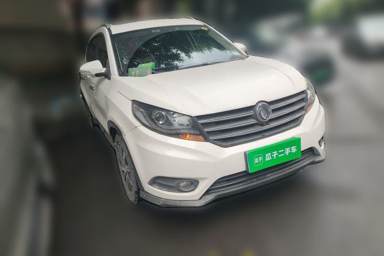 Used Dongfeng Fengon 580 2017 1.5T Manual Luxury Model Front Right 45 Deg