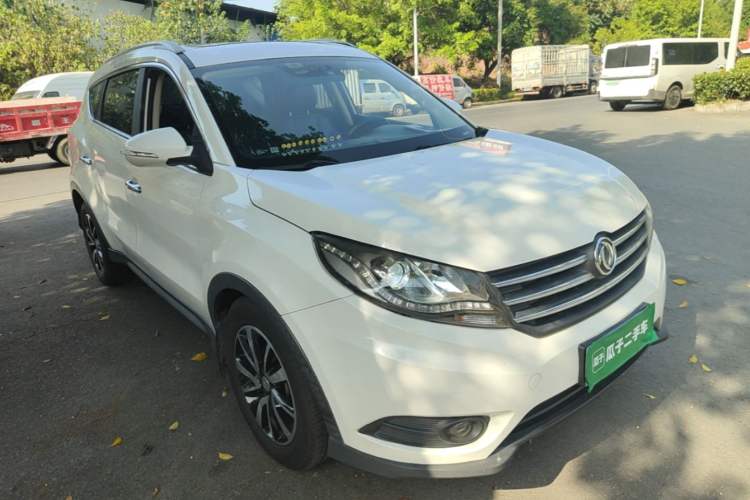 Used Dongfeng Fengon 580 2017 1.5T CVT Luxury Model Front Right 45 Deg