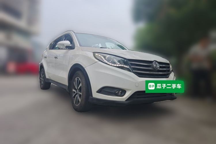 Used Dongfeng Fengon 580 2017 1.5T Manual Luxury Model Front Right 45 Deg