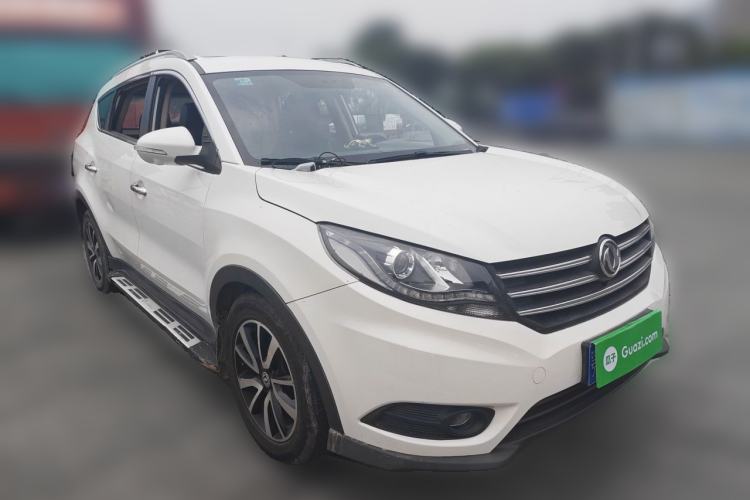 Used Dongfeng Fengon 580 2017 1.5T Manual Luxury Model Front Right 45 Deg