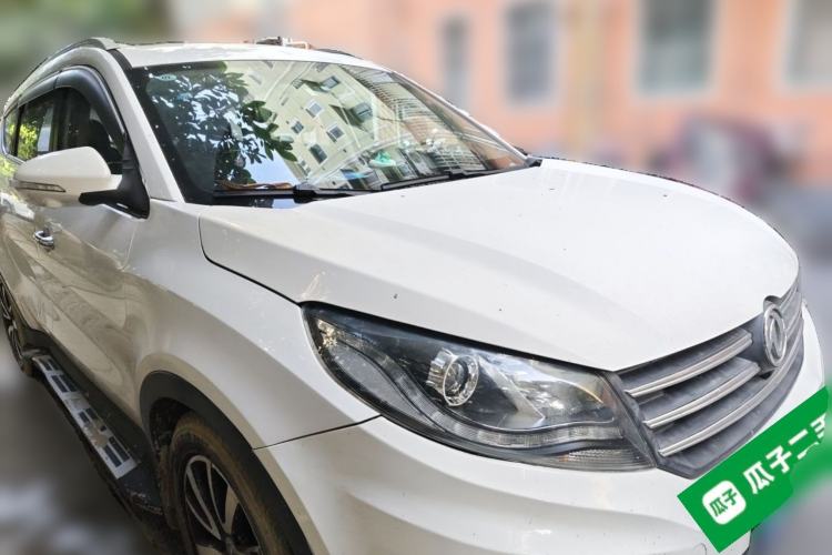 Used Dongfeng Fengon 580 2017 Revised Version 1.5T CVT Luxury Edition Front Right 45 Deg