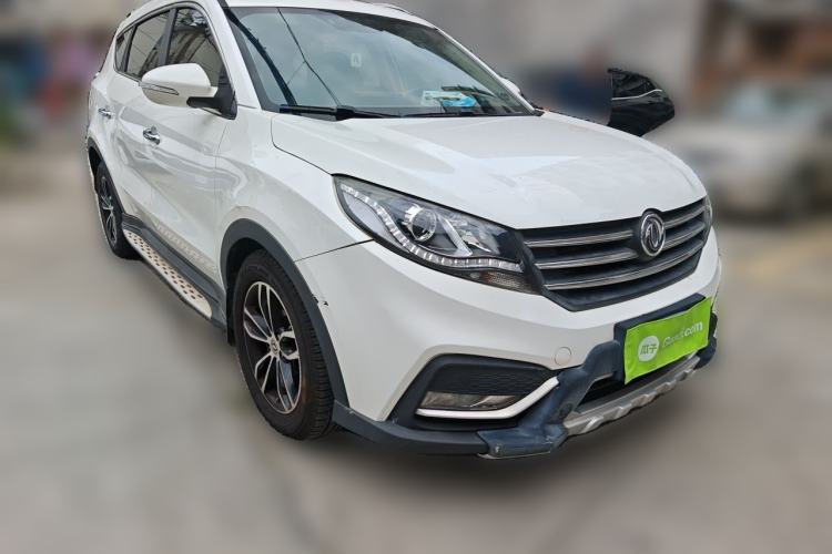 Used Dongfeng Fengon 580 2017 1.5T CVT Luxury Model Front Right 45 Deg