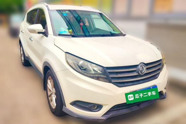 Used Dongfeng Fengon 580 2017 1.5T CVT Comfort Model Front Right 45 Deg