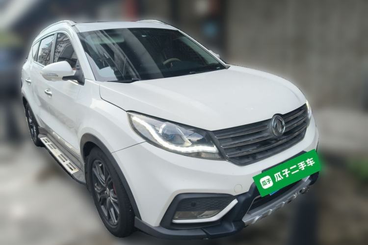 Used Dongfeng Fengon 580 2017 1.5T CVT Smart Connectivity Model Front Right 45 Deg