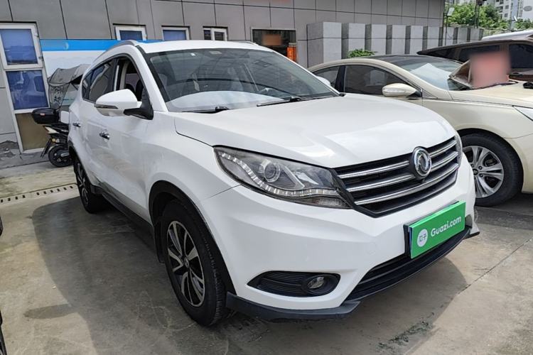 Used Dongfeng Fengon 580 2017 1.5T Manual Luxury Model Front Right 45 Deg
