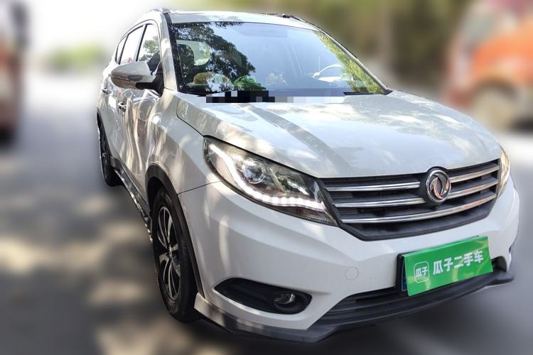 Used Dongfeng Fengon 580 2017 Revised Version 1.5T CVT Luxury Edition Front Right 45 Deg
