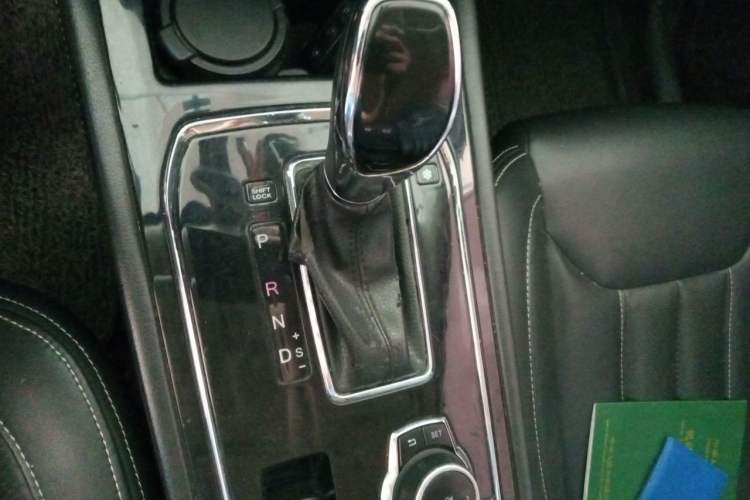 Used Dongfeng Fengon 580 2017 1.5T CVT Smart Style Model Gear Lever