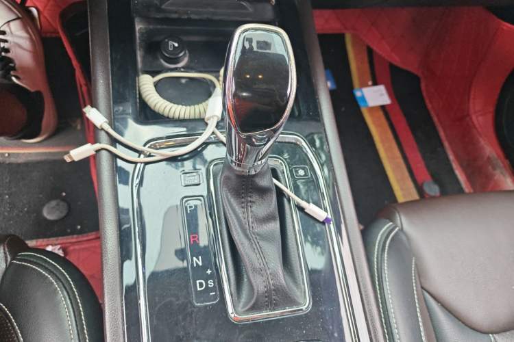 Used Dongfeng Fengon 580 2017 1.5T CVT Smart Connectivity Model Gear Lever