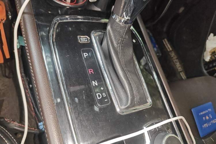 Used Dongfeng Fengon 580 2017 1.5T CVT Comfort Model Gear Lever
