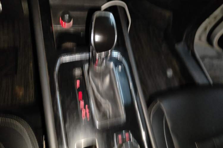 Used Dongfeng Fengon 580 2017 1.5T CVT Smart Style Model Gear Lever