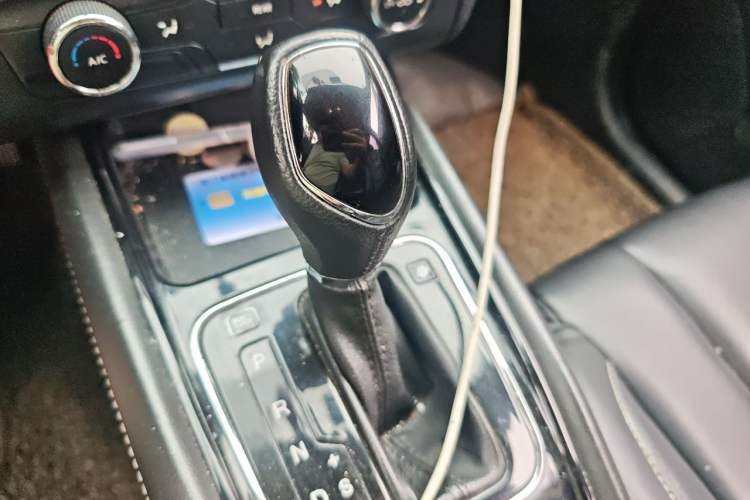 Used Dongfeng Fengon 580 2017 1.5T CVT Comfort Model Gear Lever
