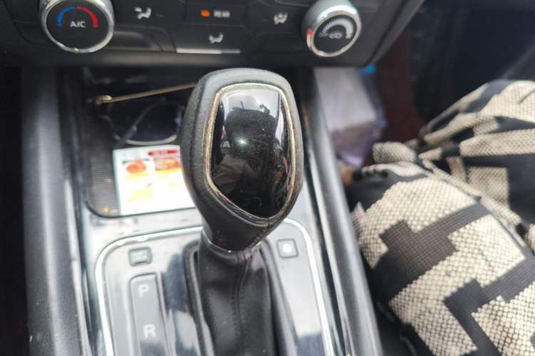 Used Dongfeng Fengon 580 2017 1.5T CVT Comfort Model Gear Lever