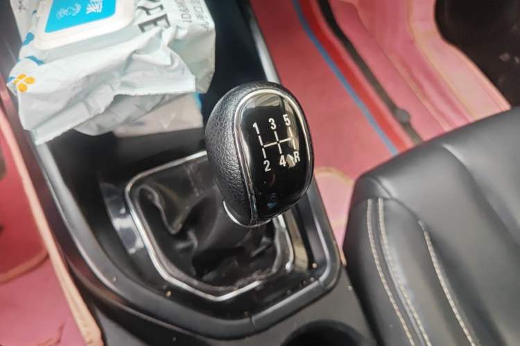 Used Dongfeng Fengon 580 2017 1.8L Manual Comfort Model Gear Lever