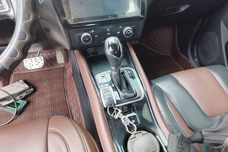 Used Dongfeng Fengon 580 2017 1.5T CVT Luxury Model Gear Lever