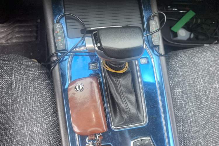Used Dongfeng Fengon 580 2017 1.5T CVT Smart Connectivity Model Gear Lever