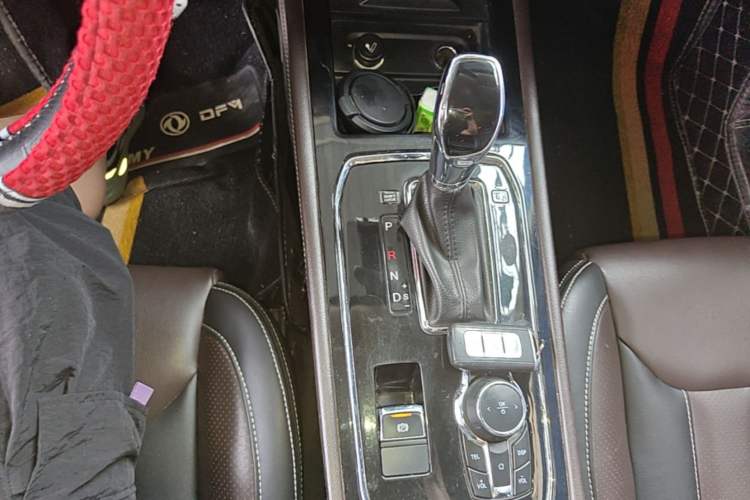Used Dongfeng Fengon 580 2017 1.5T CVT Smart Connectivity Model Gear Lever