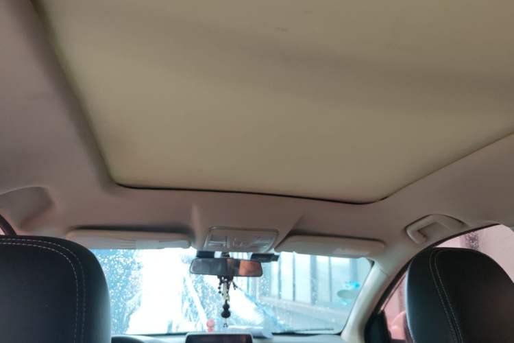 Used Dongfeng Fengon 580 2017 1.5T CVT Smart Style Model Headliner