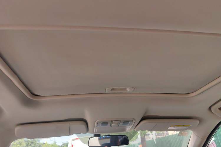 Used Dongfeng Fengon 580 2017 1.5T CVT Luxury Model Headliner