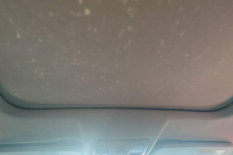 Used Dongfeng Fengon 580 2017 1.5T CVT Smart Style Model Headliner