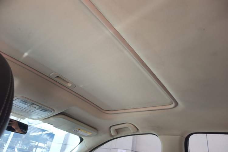 Used Dongfeng Fengon 580 2017 1.5T CVT Comfort Model Headliner