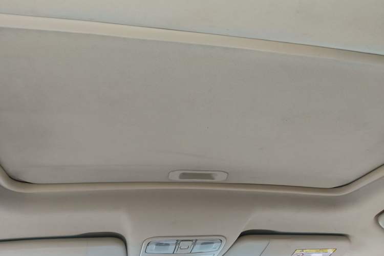 Used Dongfeng Fengon 580 2017 1.5T CVT Luxury Model Headliner
