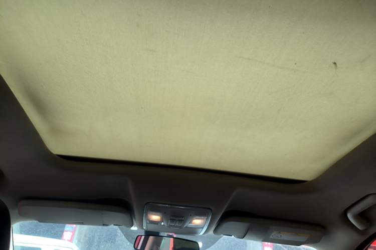 Used Dongfeng Fengon 580 2017 1.5T CVT Smart Style Model Headliner