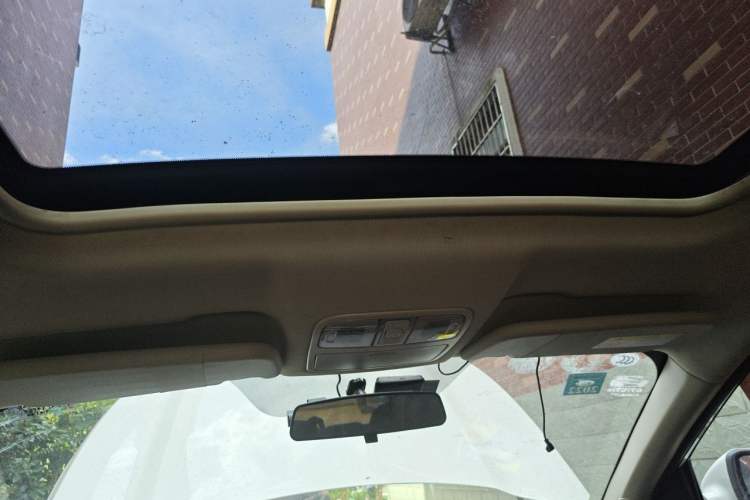 Used Dongfeng Fengon 580 2017 1.5T CVT Comfort Model Headliner