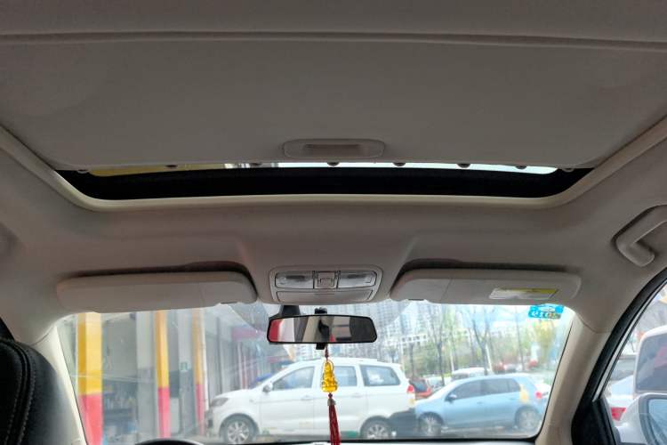 Used Dongfeng Fengon 580 2017 1.5T CVT Luxury Model Headliner