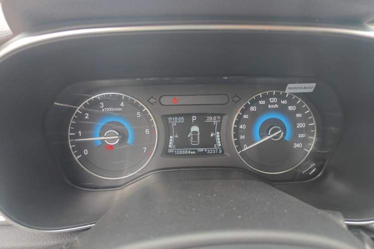 Used Dongfeng Fengon 580 2017 1.5T CVT Smart Connectivity Model Instrument Cluster