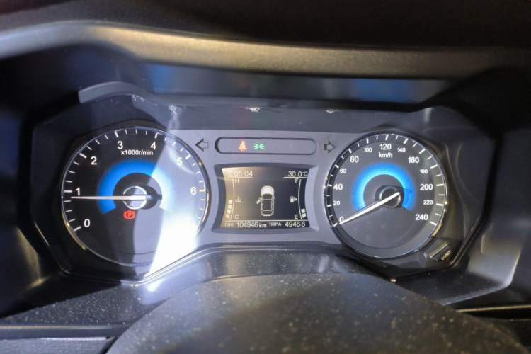 Used Dongfeng Fengon 580 2017 1.5T Manual Luxury Model Instrument Cluster
