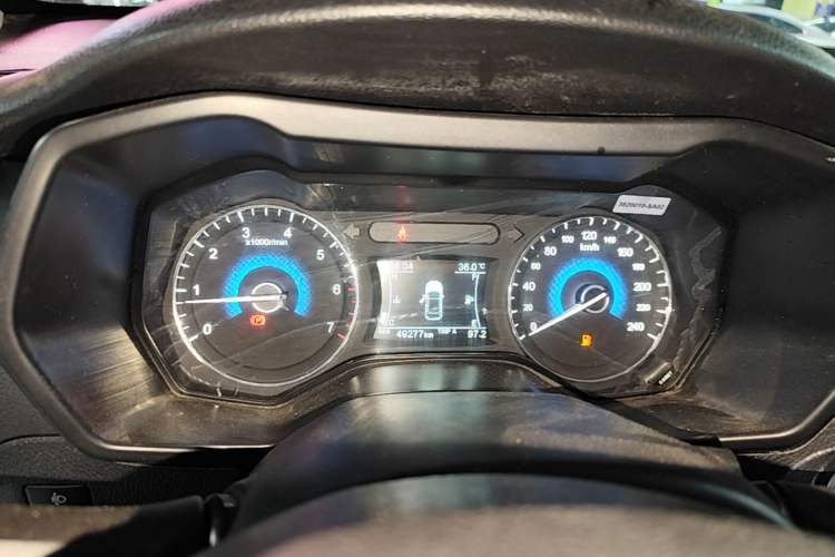 Used Dongfeng Fengon 580 2017 1.5T Manual Luxury Model Instrument Cluster
