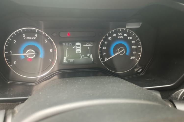 Used Dongfeng Fengon 580 2017 1.8L Manual Comfort Model Instrument Cluster