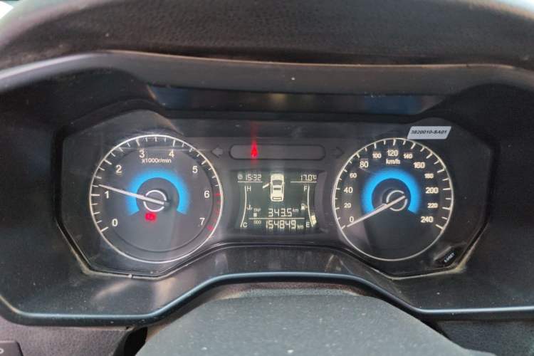 Used Dongfeng Fengon 580 2017 1.8L Manual Comfort Model Instrument Cluster
